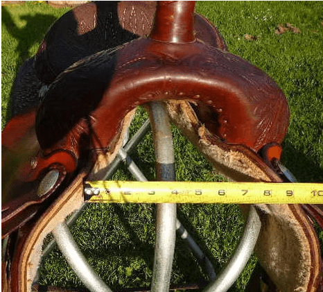 Example of a different method used to measure a Western saddle gullet.
